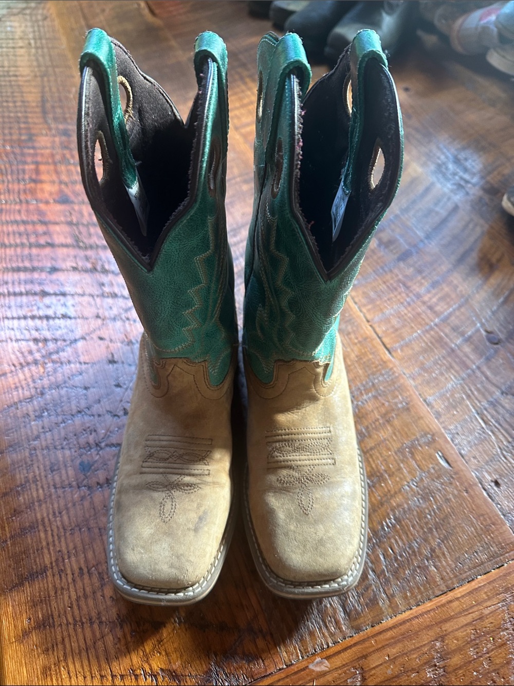Kids Two-Tone Western Pull-On Boots in Tan and Teal